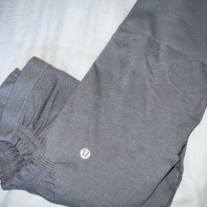Lululemon seamless crop pants